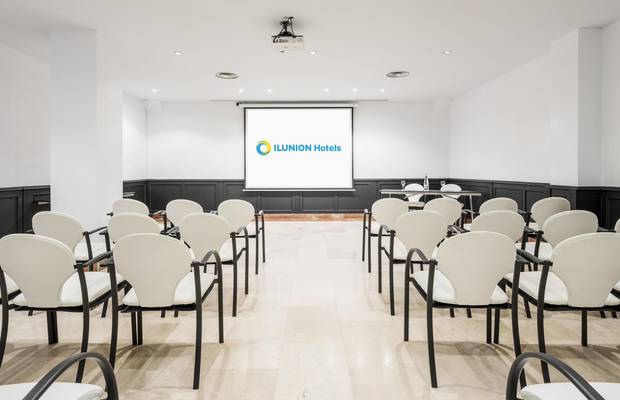 Salón Marina Hotel ILUNION Bel Art Barcelona