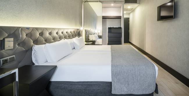 Fotos Hotel ILUNION Bel Art Barcelona Fotos Hotel ILUNION Bel Art Barcelona